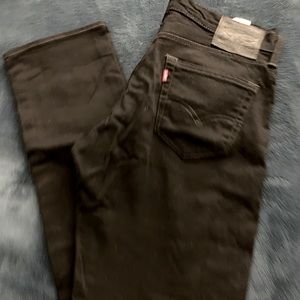 Black levi jeans
